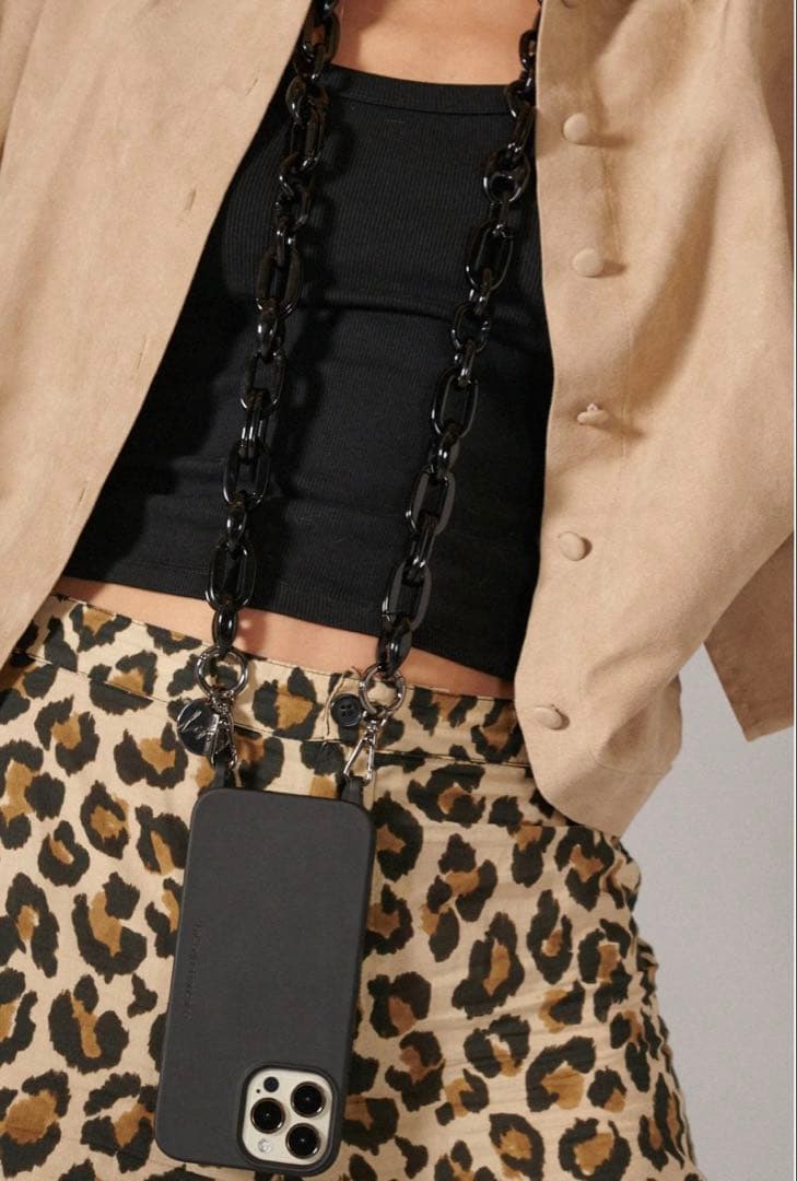 ラコックフランセーズ　ブラックリンクチェーンスマホストラップ