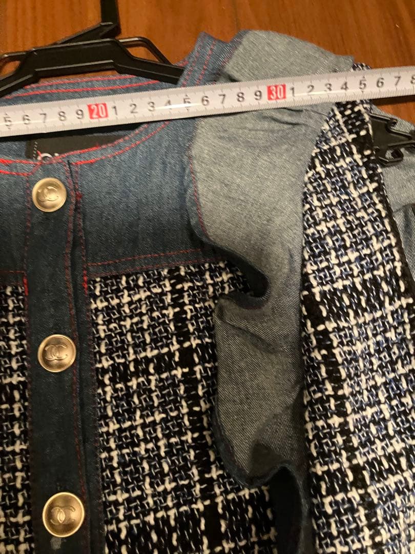 めちゃ可愛い　CHANEL ワンピース　M ブローチ2 CCボタン ノベルティ