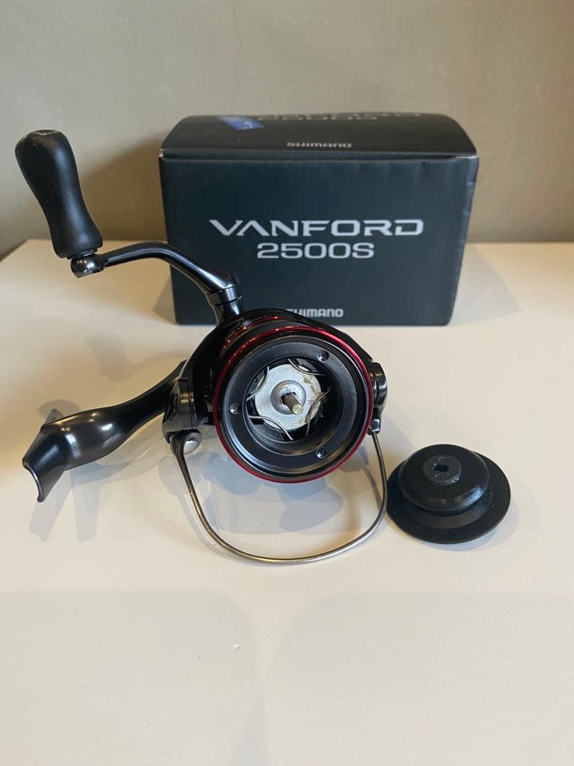 SHIMANO ヴァンフォード VANFORD 2500S スピニングリール