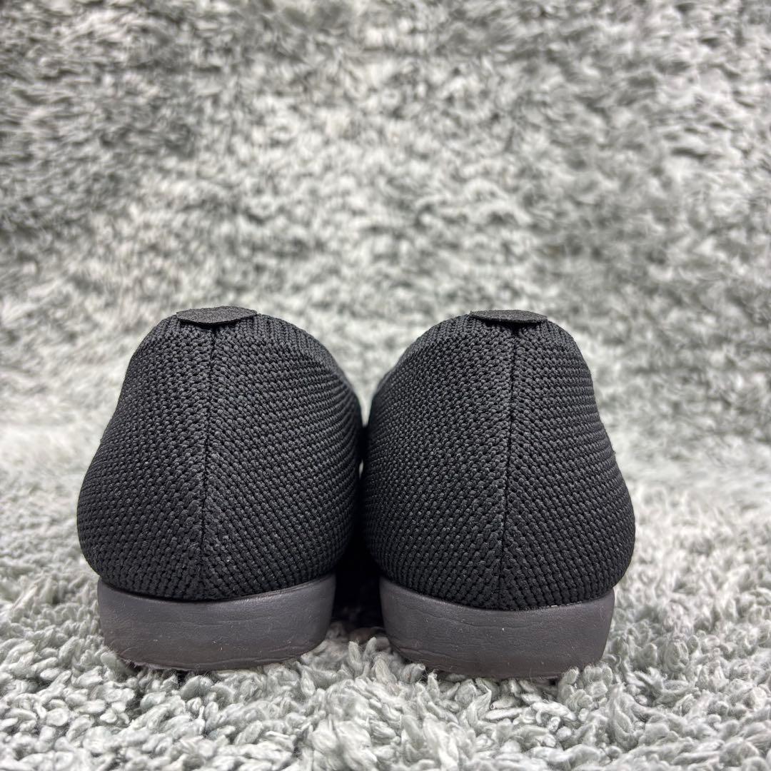 未使用級 VIVAIA ブラック ポインテッドトゥ フラットシューズ 24.5