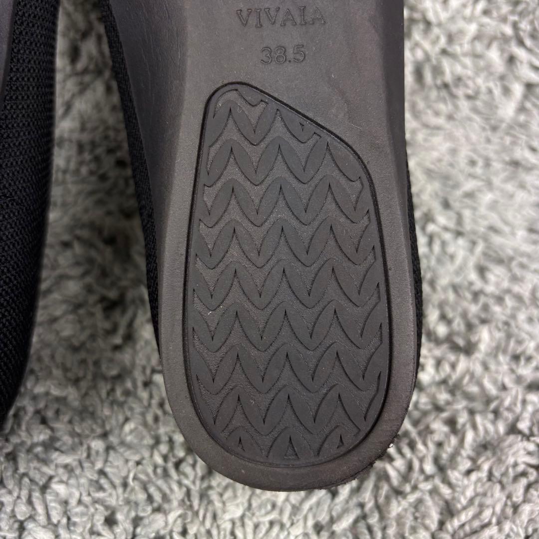 未使用級 VIVAIA ブラック ポインテッドトゥ フラットシューズ 24.5