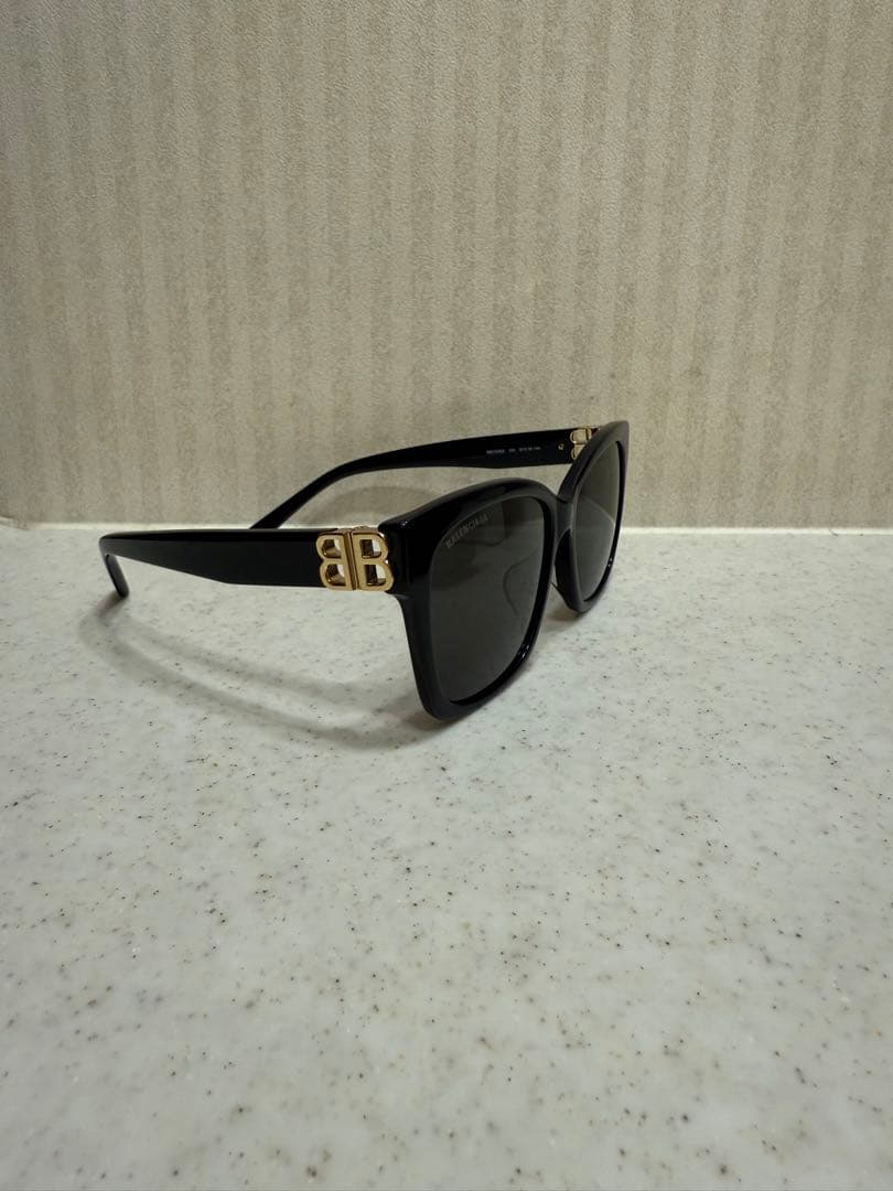 バレンシアガ　DYNASTY SQUARE サングラス