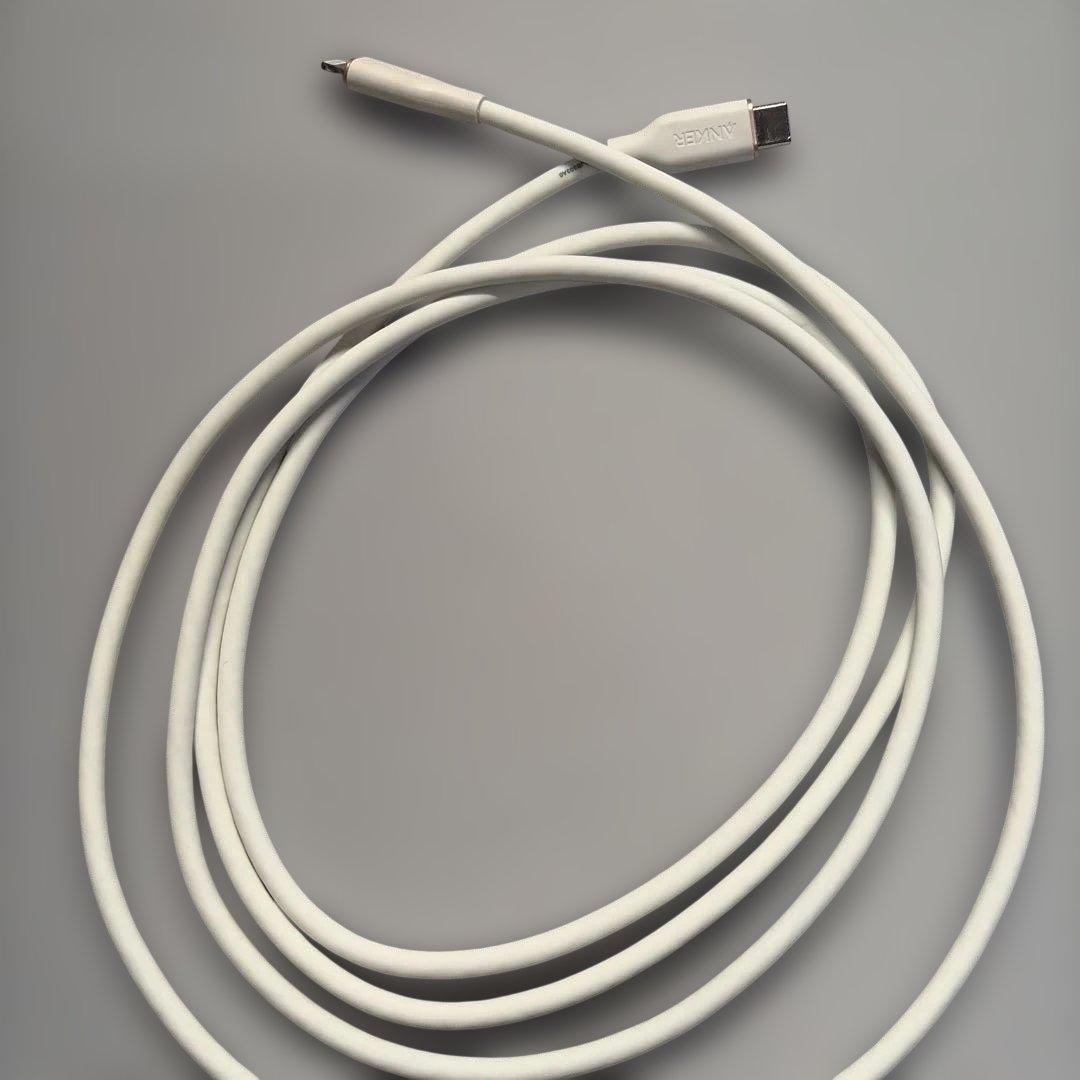 iPhone SE 第2世代　PRODUCT RED