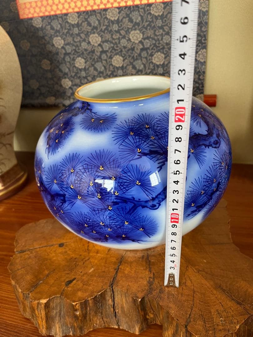 有田焼　新品　香蘭社　花瓶　染錦　ARITA JAPAN 老松紋　金彩　壺