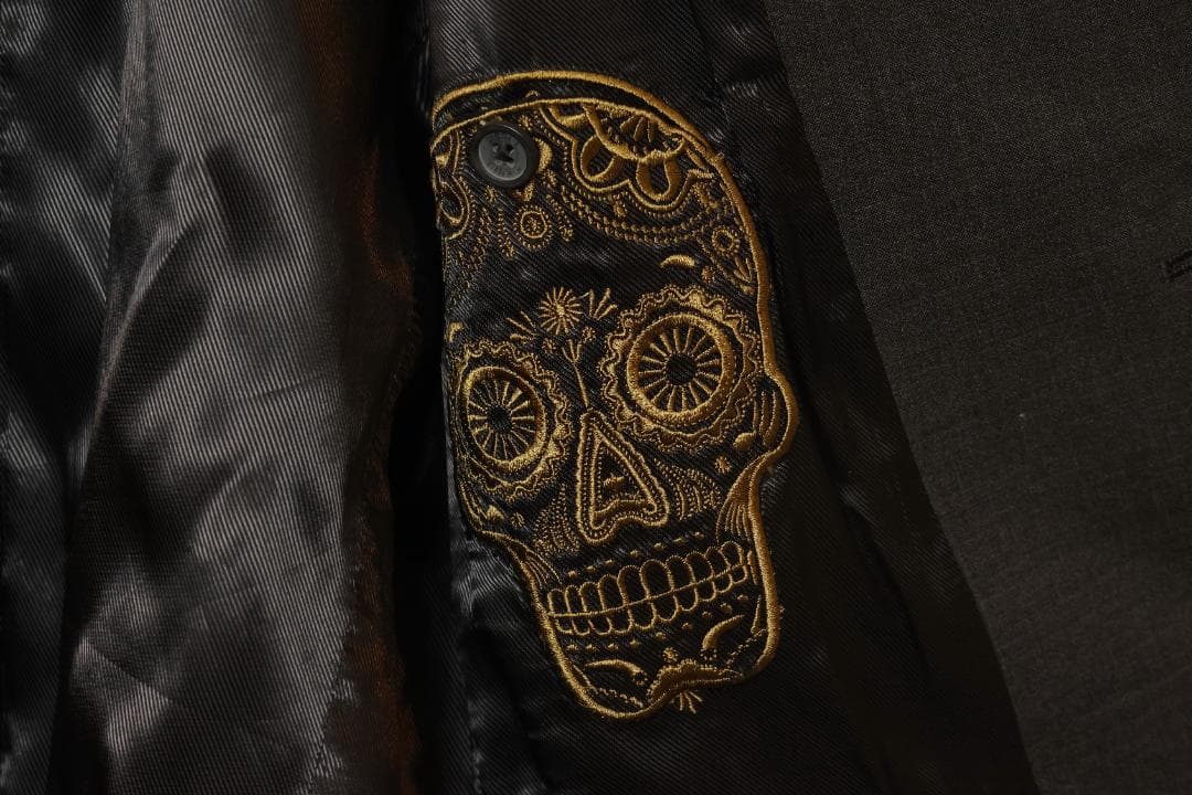 美品DIESEL(ディーゼル)スカル刺繍 メンズ セットアップ(スーツ)M