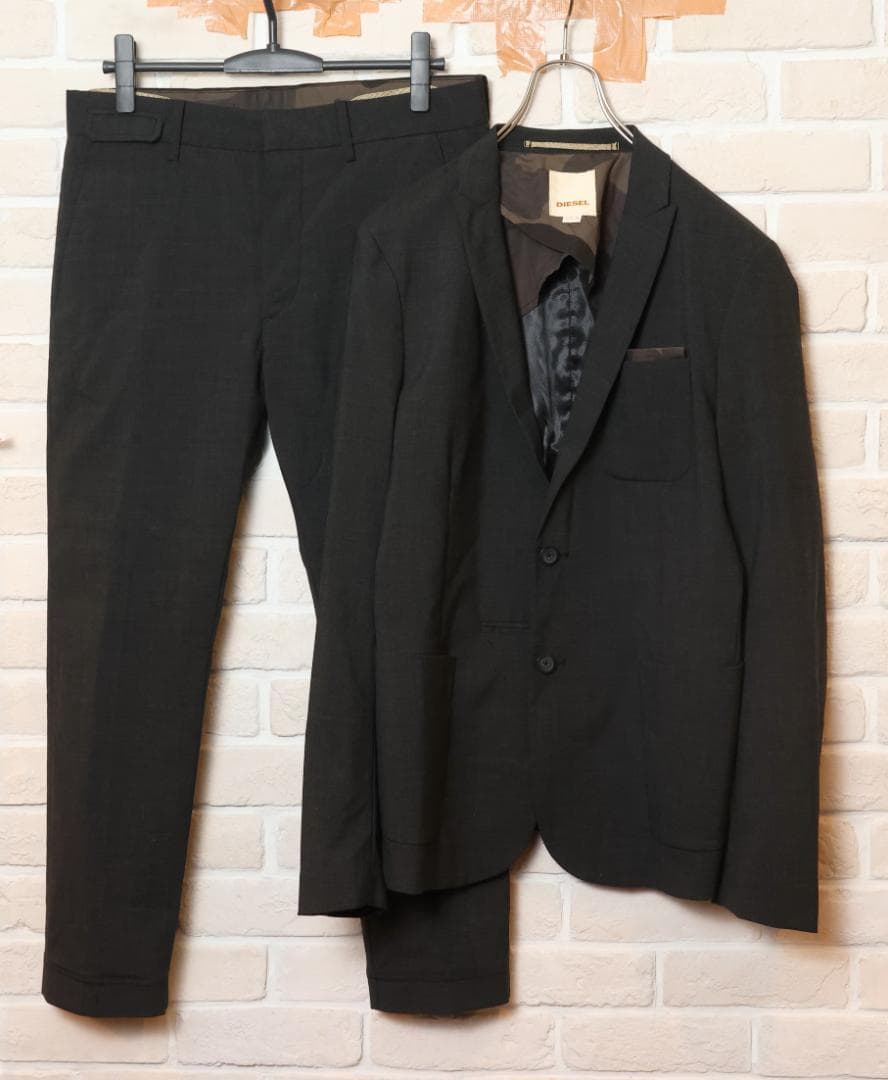 美品DIESEL(ディーゼル)スカル刺繍 メンズ セットアップ(スーツ)M
