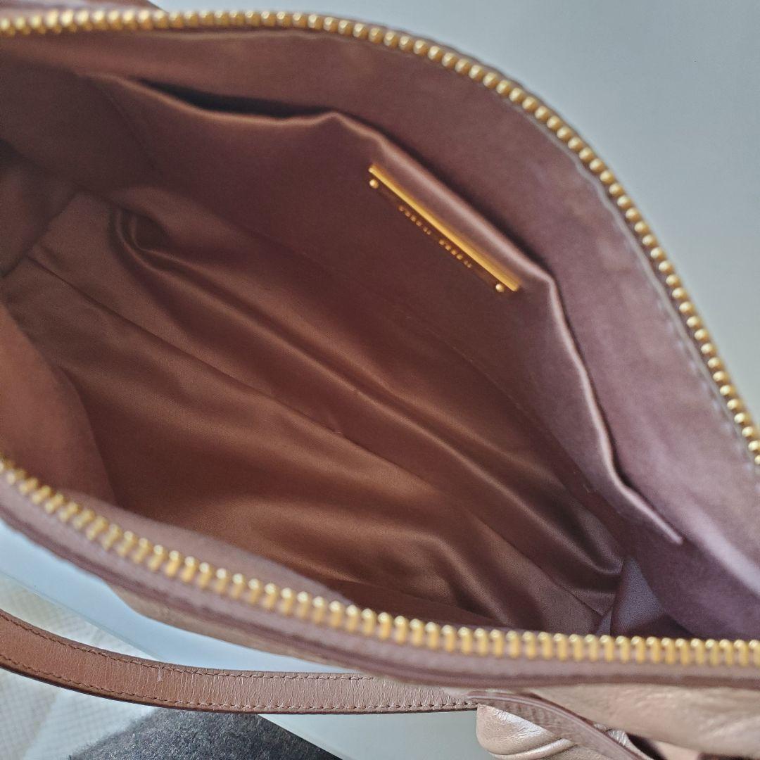 ミュウミュウ　ミニバッグ　本革