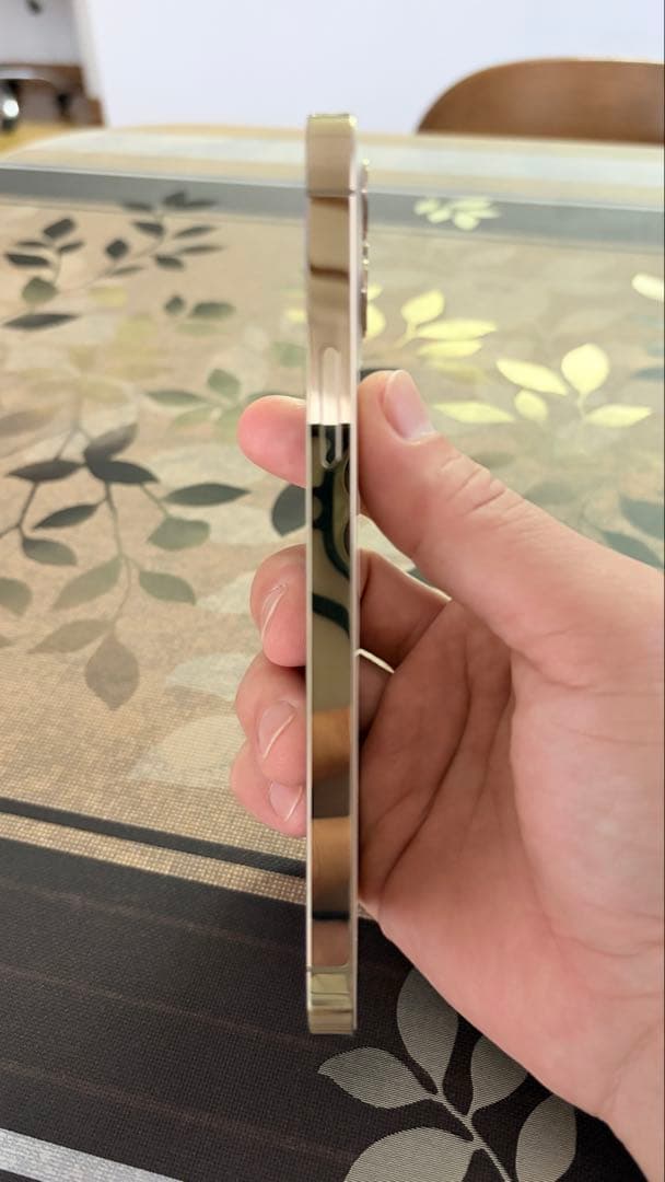 【超美品】iPhone 12 pro ゴールド 256GB 箱付き