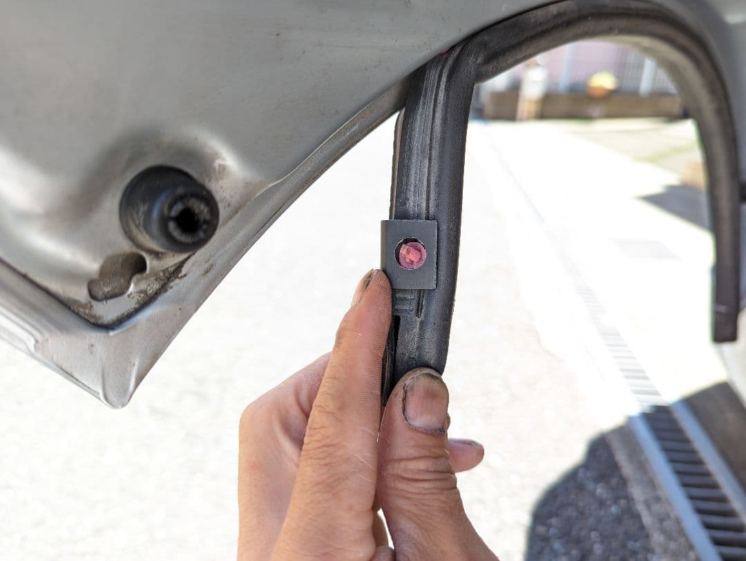 ハイエース オーバーフェンダー ビス止め ローダウンルック 30 ミリ 車検対応