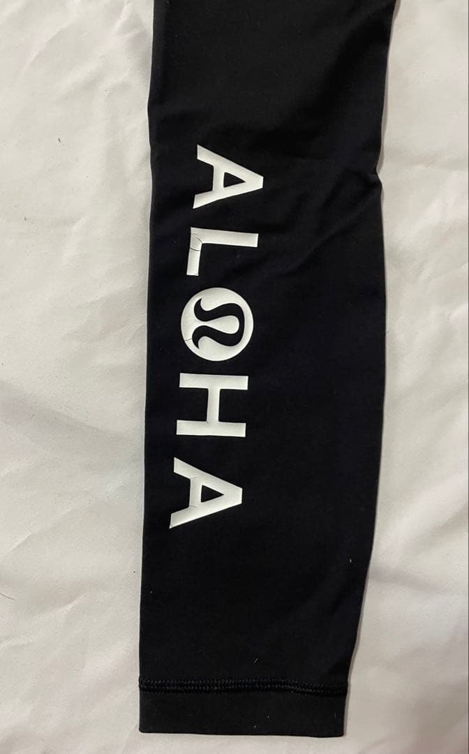 新品アロハ ルルレモン レギンス