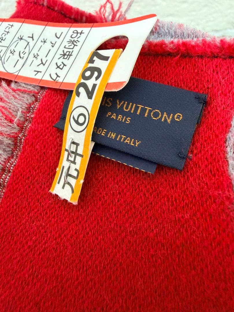 クリーニング済　美品　LOUIS VUITTONマフラー