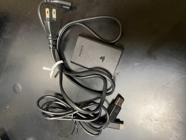 プレーステーションヴィータ 本体 備品付き カセット2つ付き