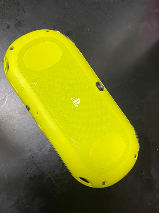 プレーステーションヴィータ 本体 備品付き カセット2つ付き