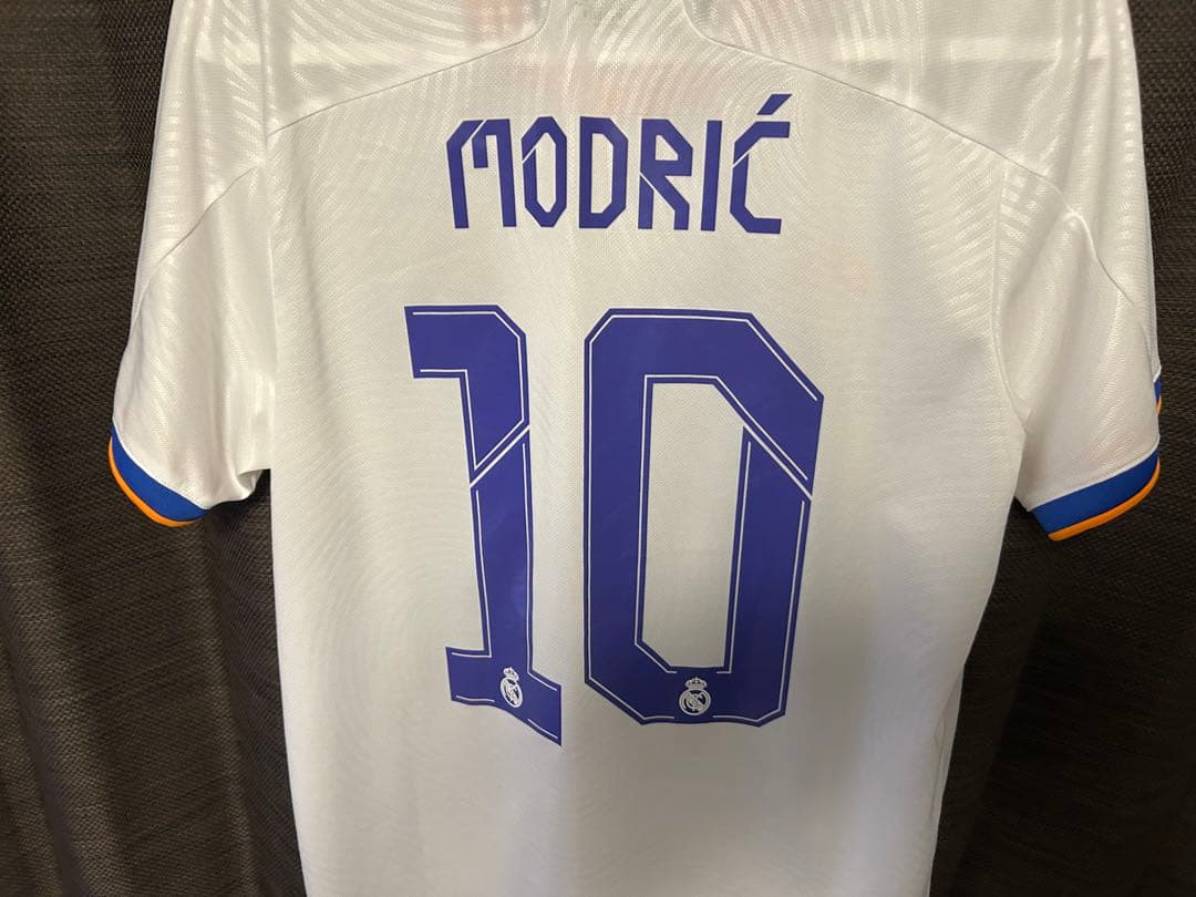 レアル・マドリード モドリッチ ユニフォーム
