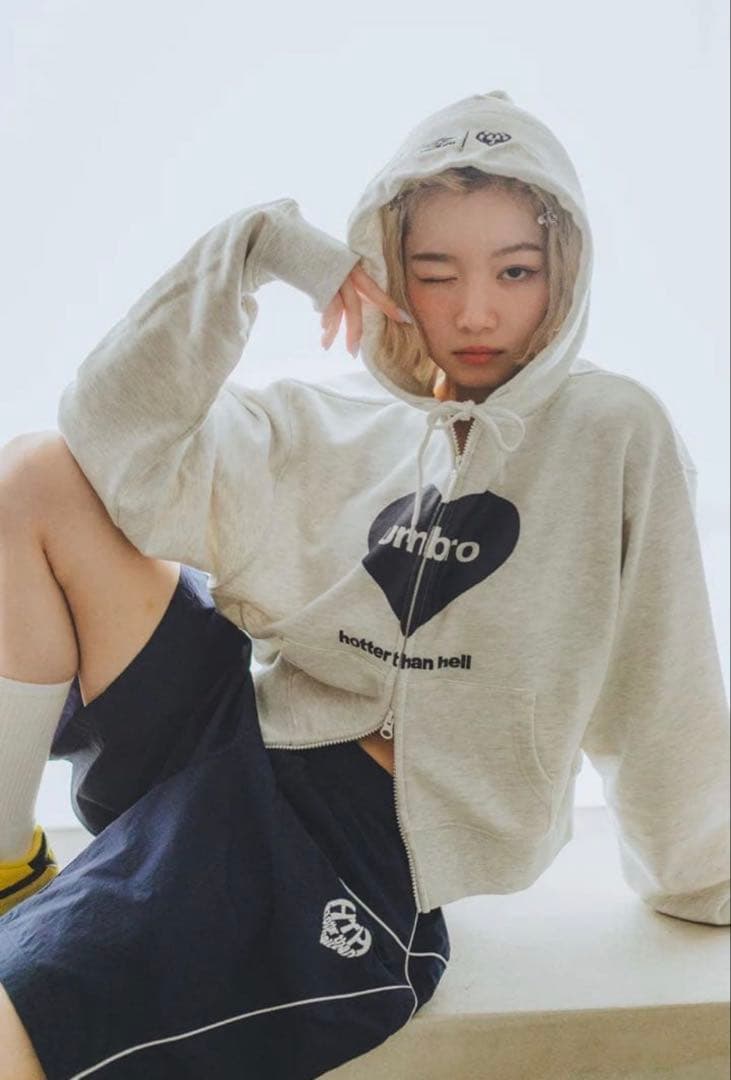 HTH umbro zip hoodie 即完売 アンブロコラボ パーカー