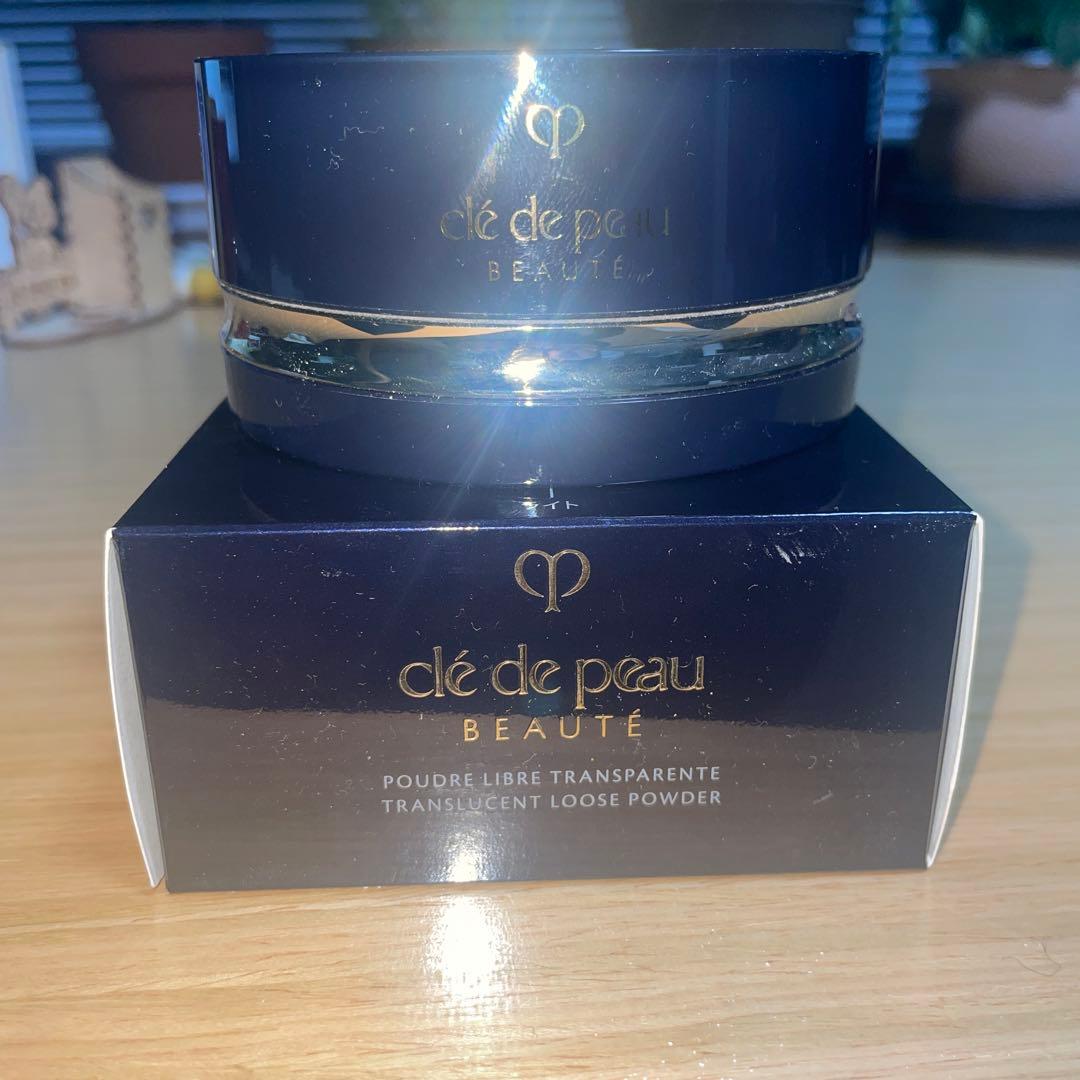 クレドポーボーテ　プードルトランスパラントｎ　Ｍ　1 ライト　フェイスパウダー