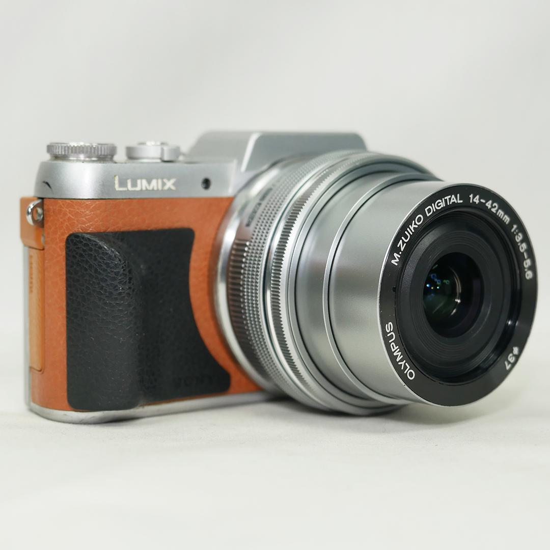 OLYMPUS 電動パンケーキレンズ M.ZUIKO 14-42mm シルバー