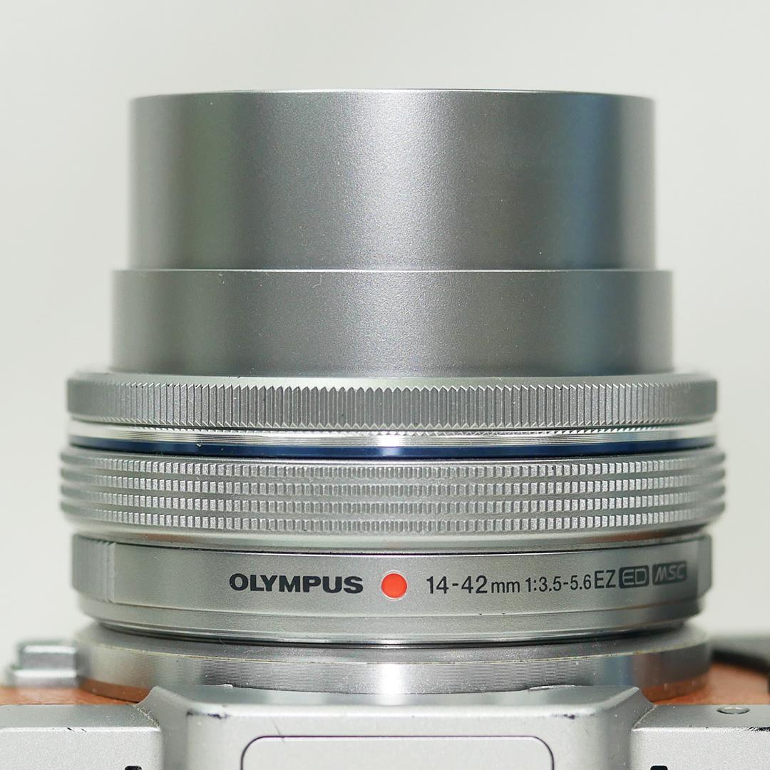 OLYMPUS 電動パンケーキレンズ M.ZUIKO 14-42mm シルバー