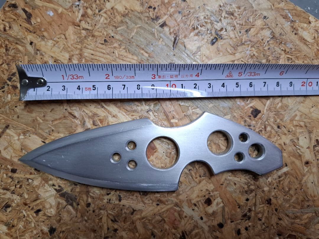 ダミー　クナイ