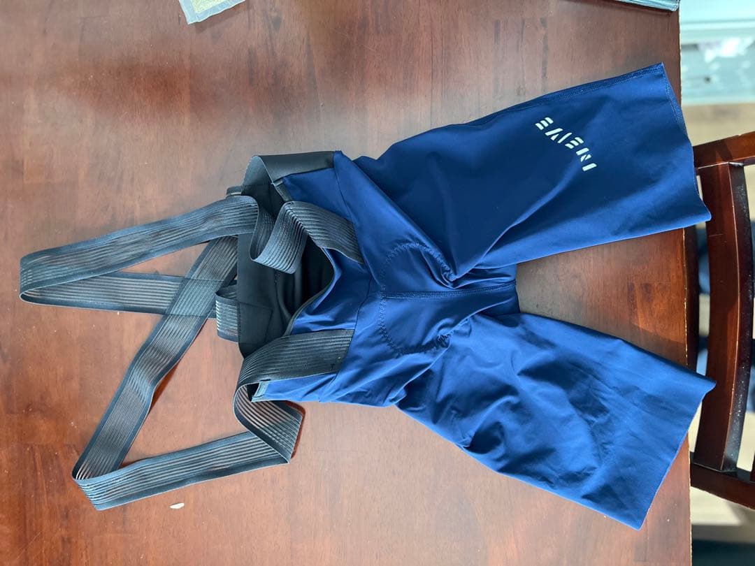 INEIVE イネイブ　ネイビー ビブタイツ