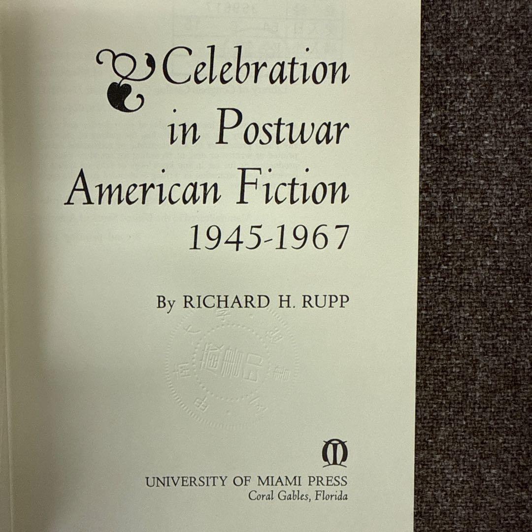 洋書 Celebration in Postwar American Fiction