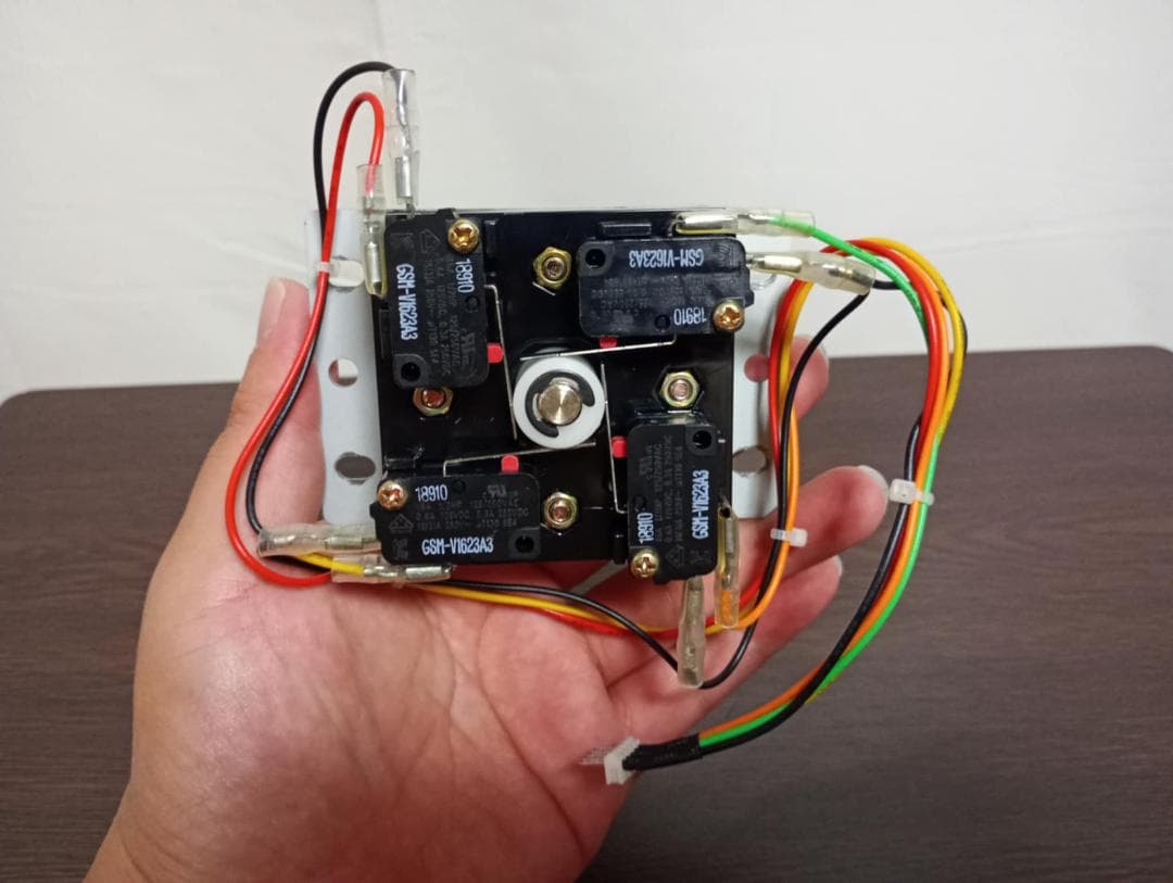 プロ仕様アケコン クラウン/サムドクサ ホワイト 韓国レバーCROWN レバー