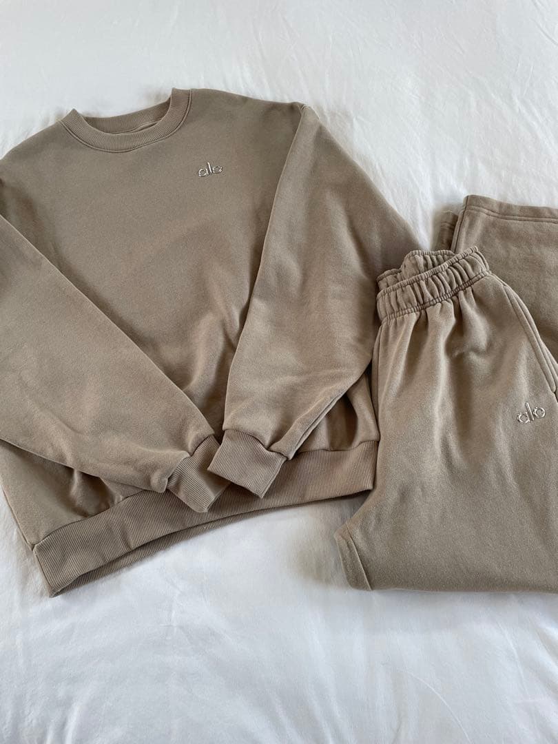 アロヨガ　スウェットシャツ＆パンツ　ベージュ系