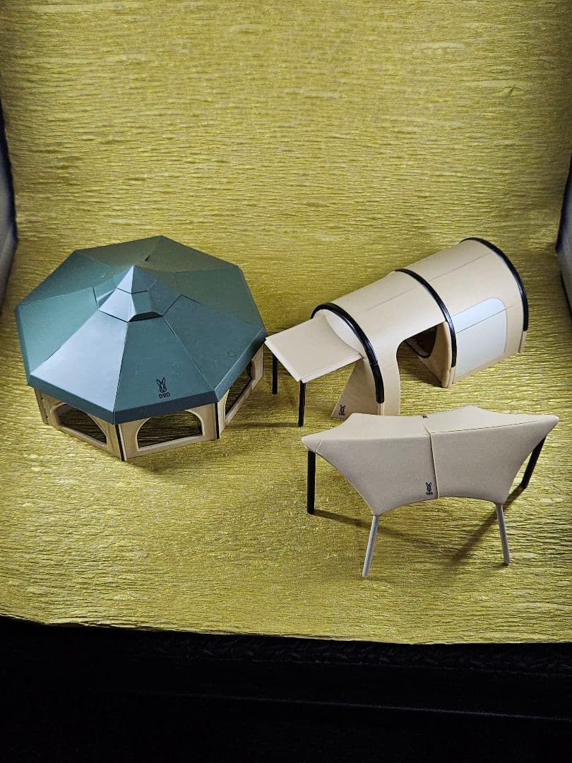 ミニチュアテント3点セット グリーン/ベージュ　フィギュア　DOD レア