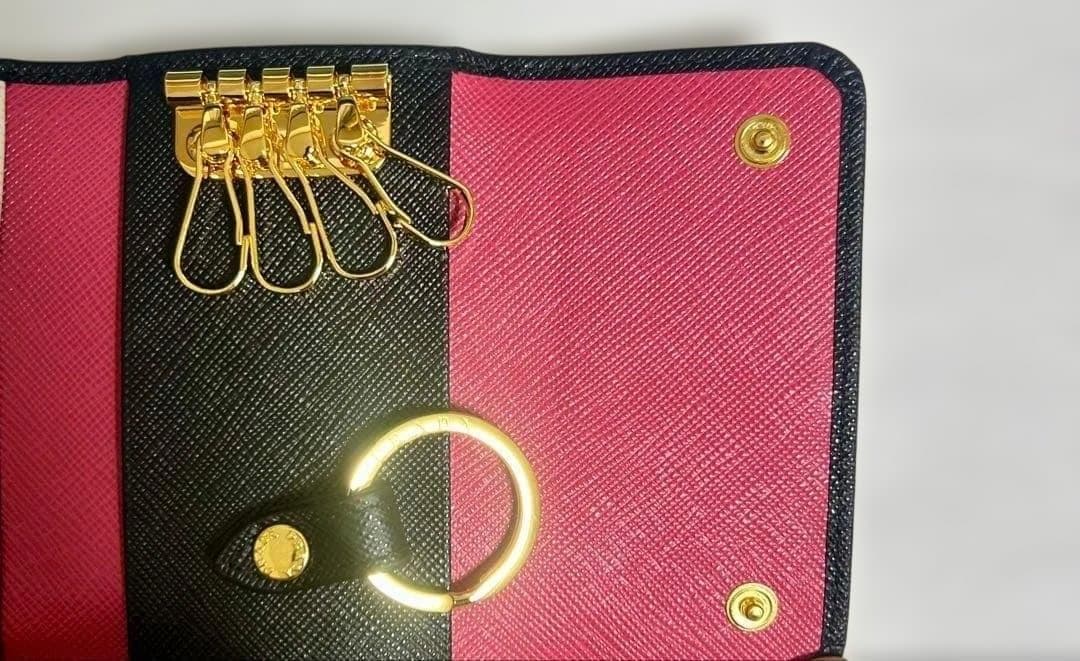 【黒ピクミン】PRADA サフィアーノレザー ブラックキーケース