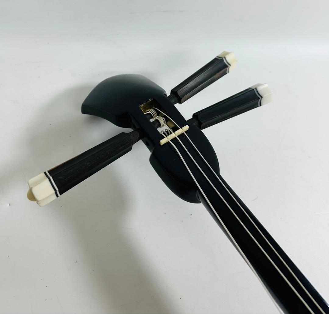 ① 沖縄三線 本蛇革 ケース付き 初心者 入門 蛇皮 本革