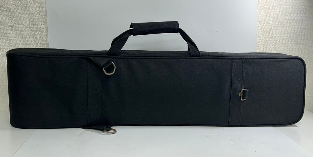 ① 沖縄三線 本蛇革 ケース付き 初心者 入門 蛇皮 本革