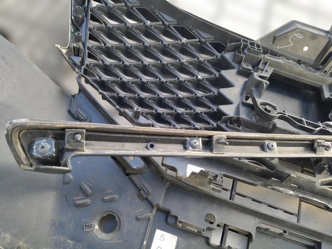 もやしさん専用 210　クラウン　アスリート　グリル　後期最終　Jフロンティア