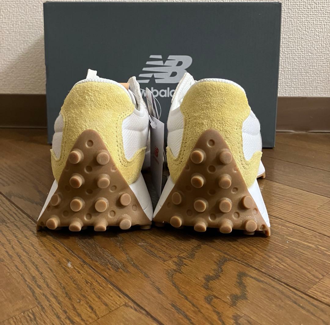 23.5cm ニューバランスWS327 ホワイト&ベージュカラー