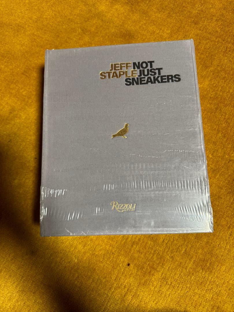洋書 Jeff Staple Deluxe: Not Just Sneakers