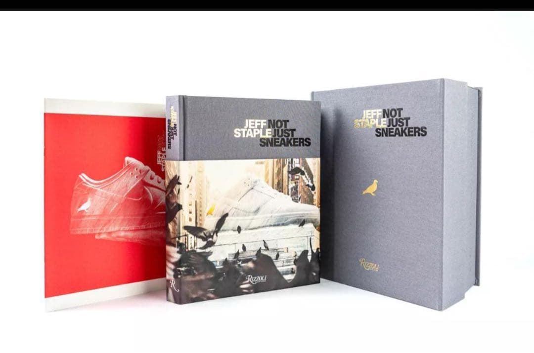 洋書 Jeff Staple Deluxe: Not Just Sneakers