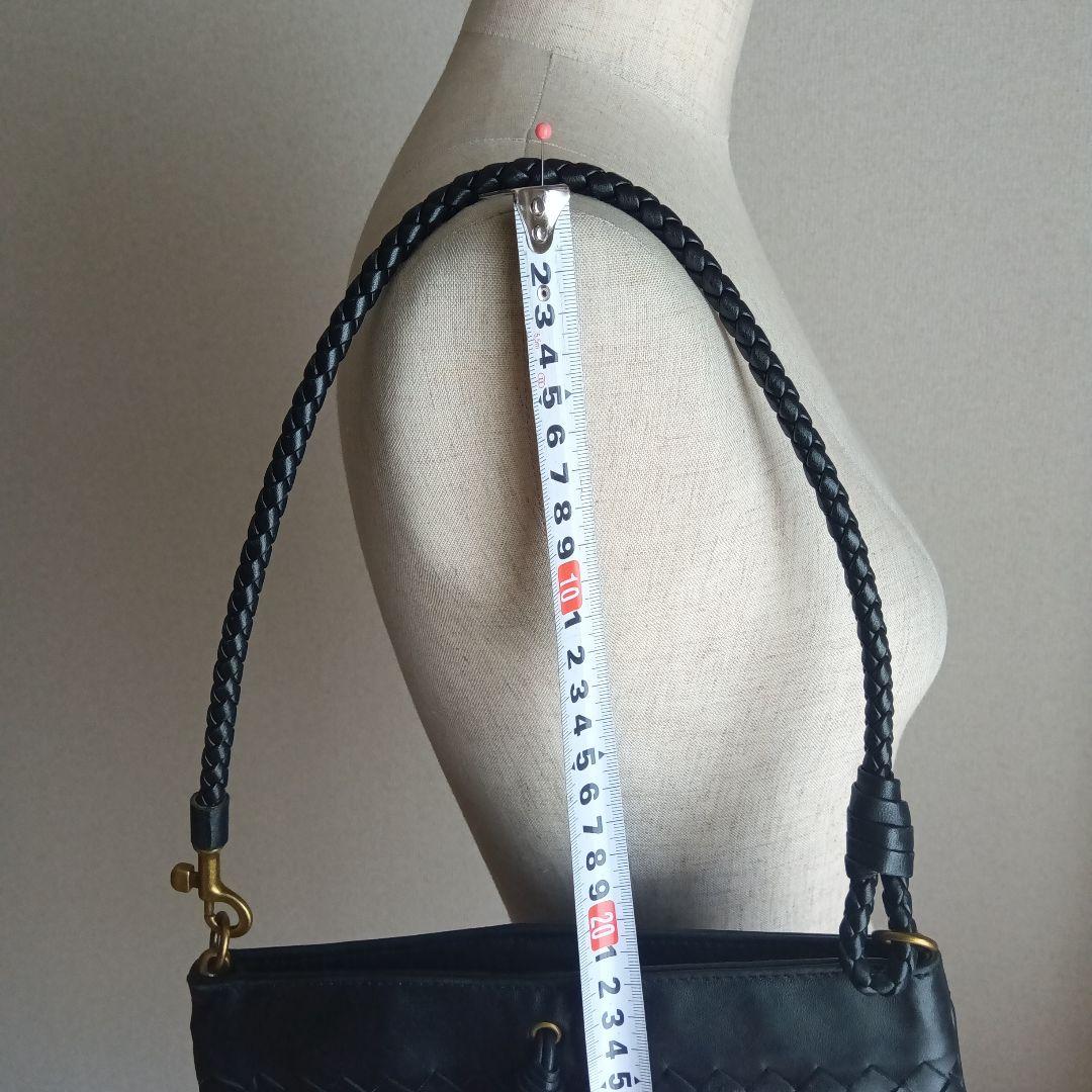 BOTTEGA VENETA イントレチャート ショルダーバッグ 黒 美品