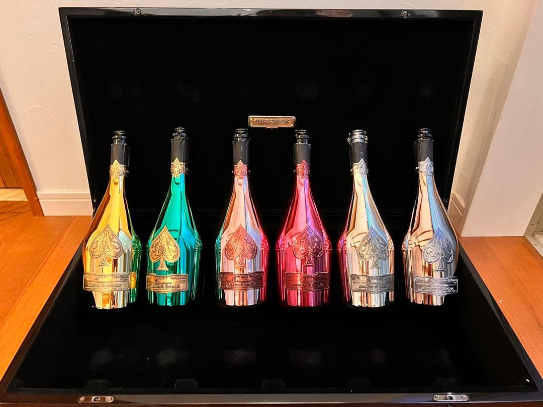 アルマンド空き瓶 アタッシュケース 袋付き