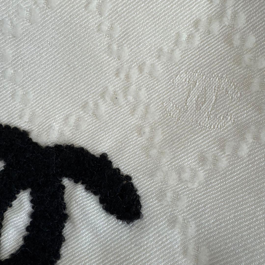 【美品】CHANEL メティエダール ストール ロゴ入り