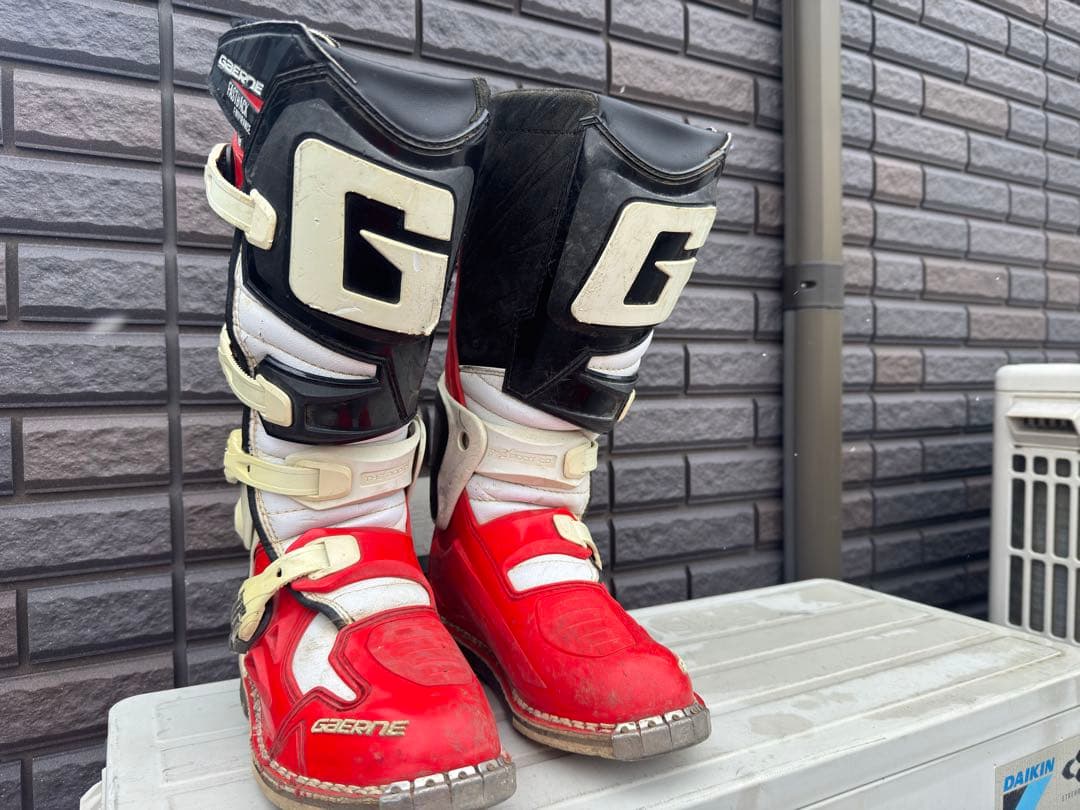 ガエルネ　ファストバック　オフロードブーツ