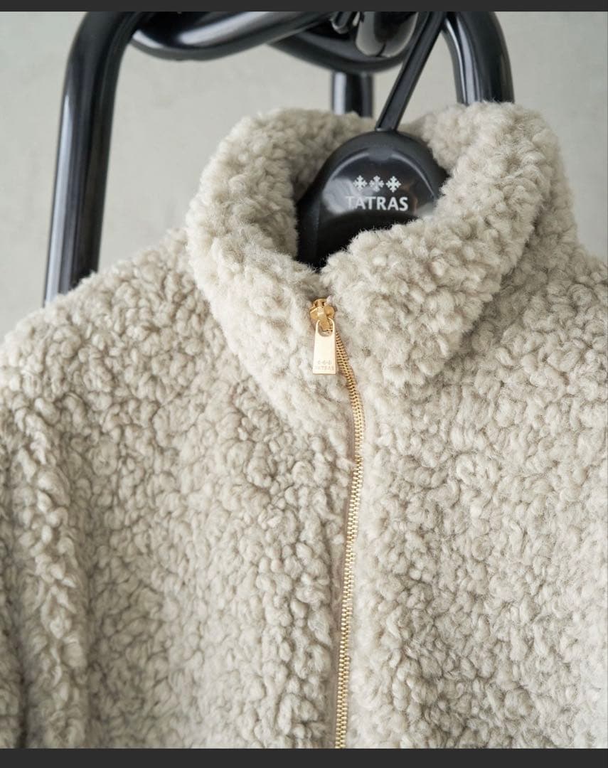 TATRAS ルエラ　ライトグレー　ボア　ダウン