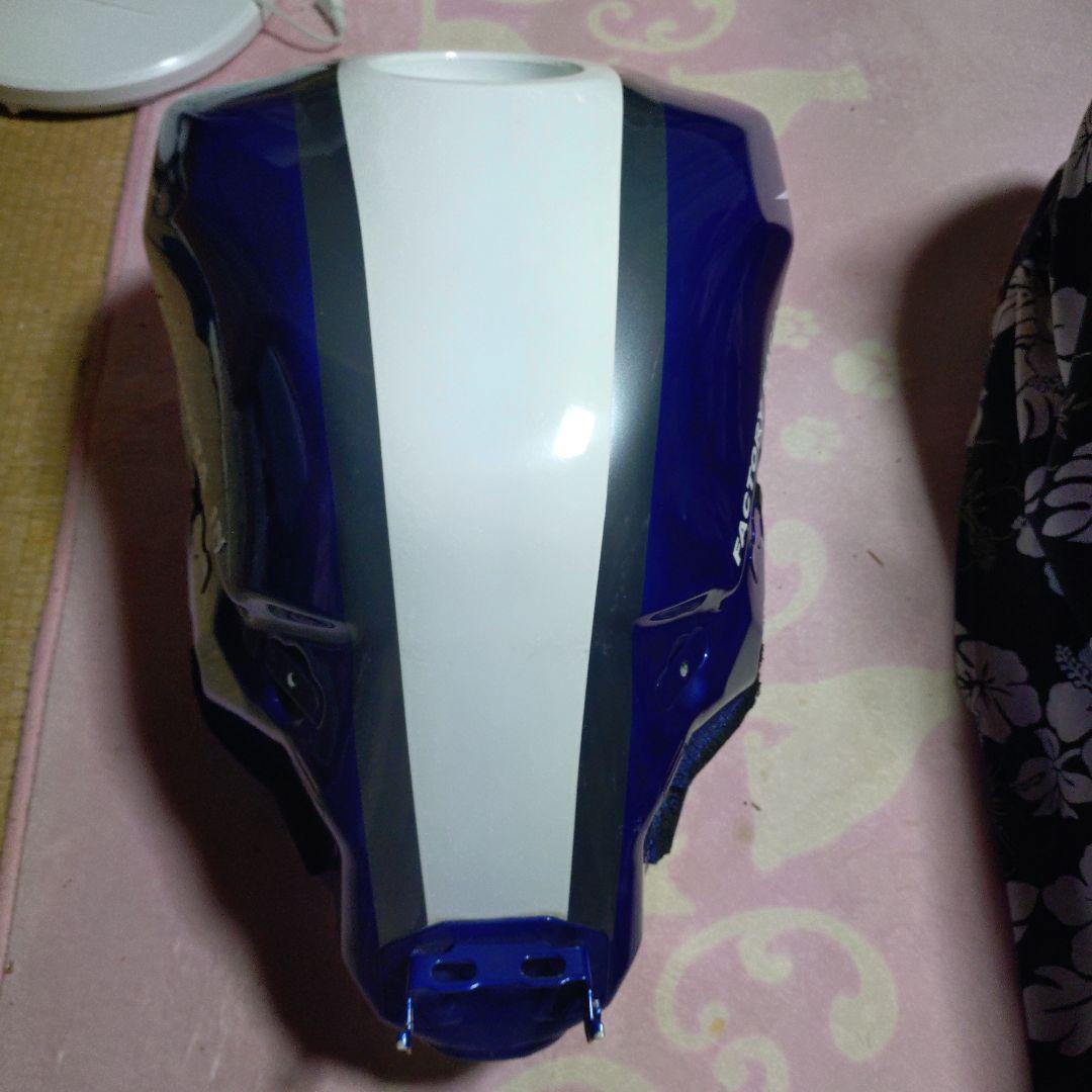 YZF-R1 09年〜14年式 タンク　 凹み　色剥げ　 内部錆び無し 良品