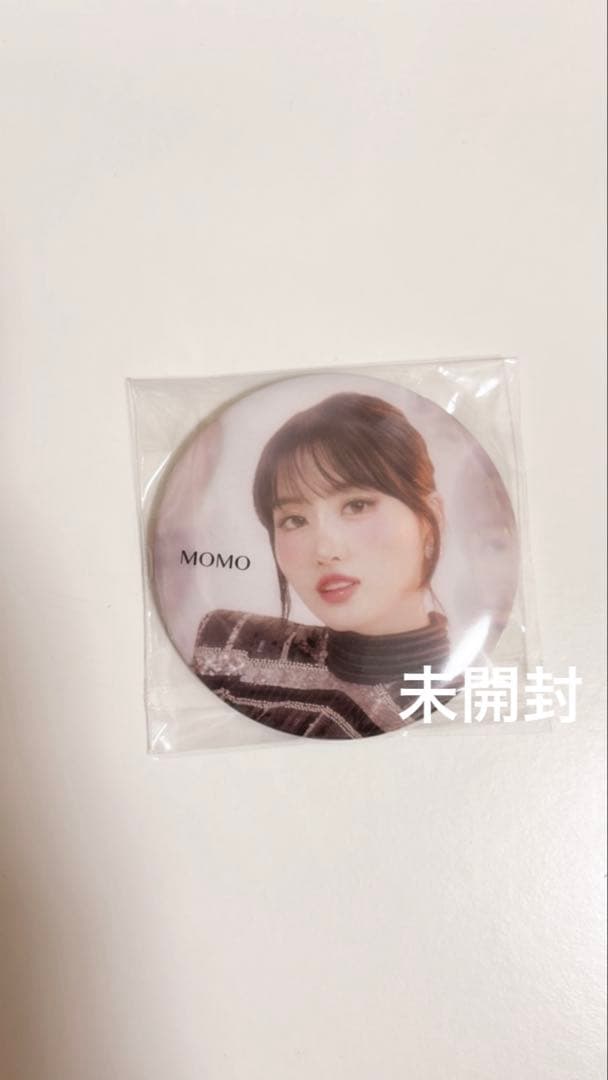 TWICEモモ　缶バッジ　ピンバッジセット