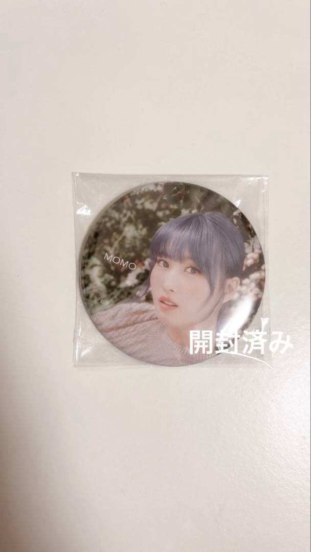 TWICEモモ　缶バッジ　ピンバッジセット