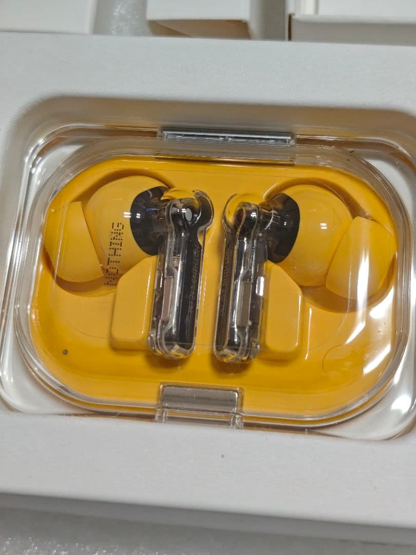 未使用　Nothing ear (a) 外箱無し　イヤホン
