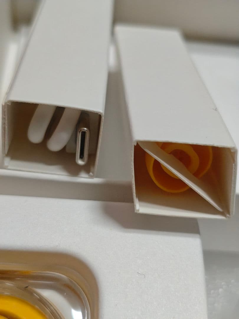 未使用　Nothing ear (a) 外箱無し　イヤホン