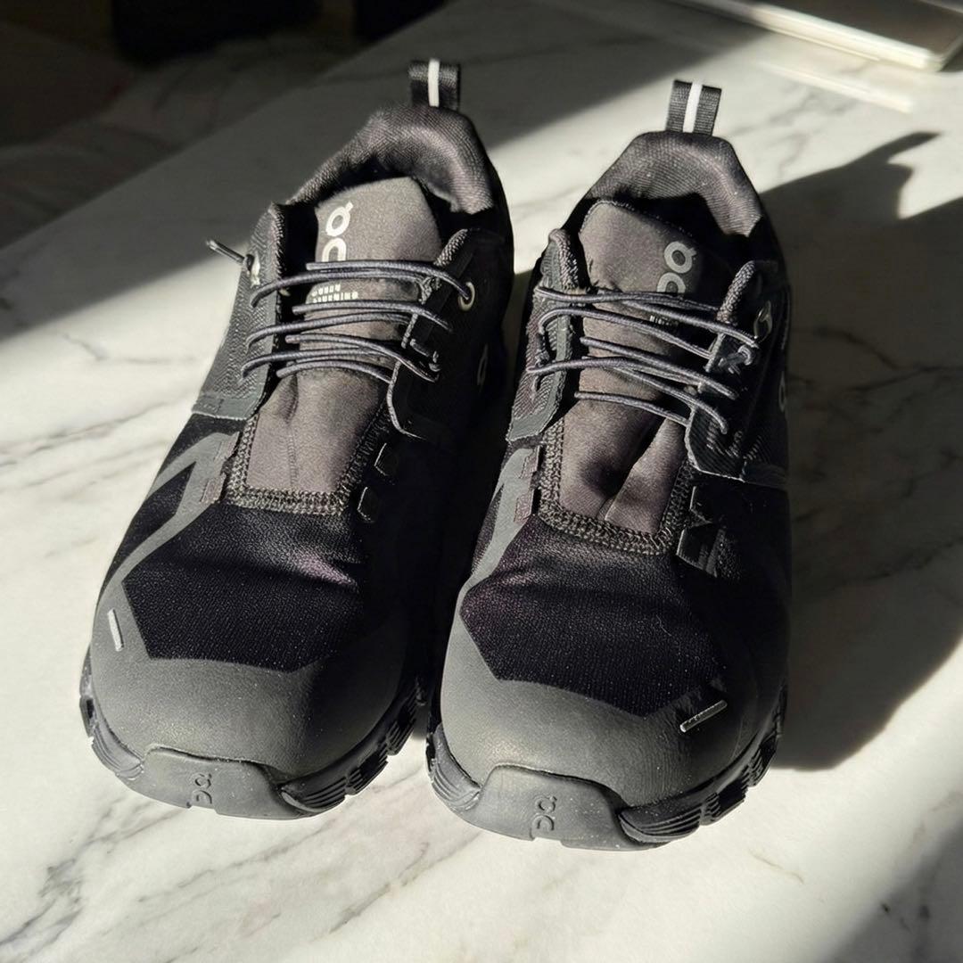 【超美品】On Cloud 5 Waterproofクラウド５ウォータープルーフ
