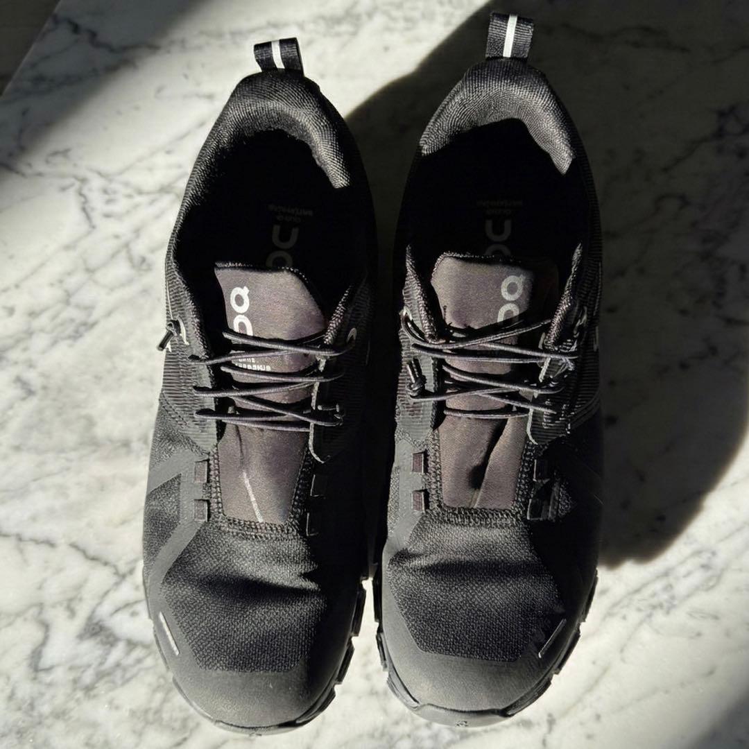 【超美品】On Cloud 5 Waterproofクラウド５ウォータープルーフ