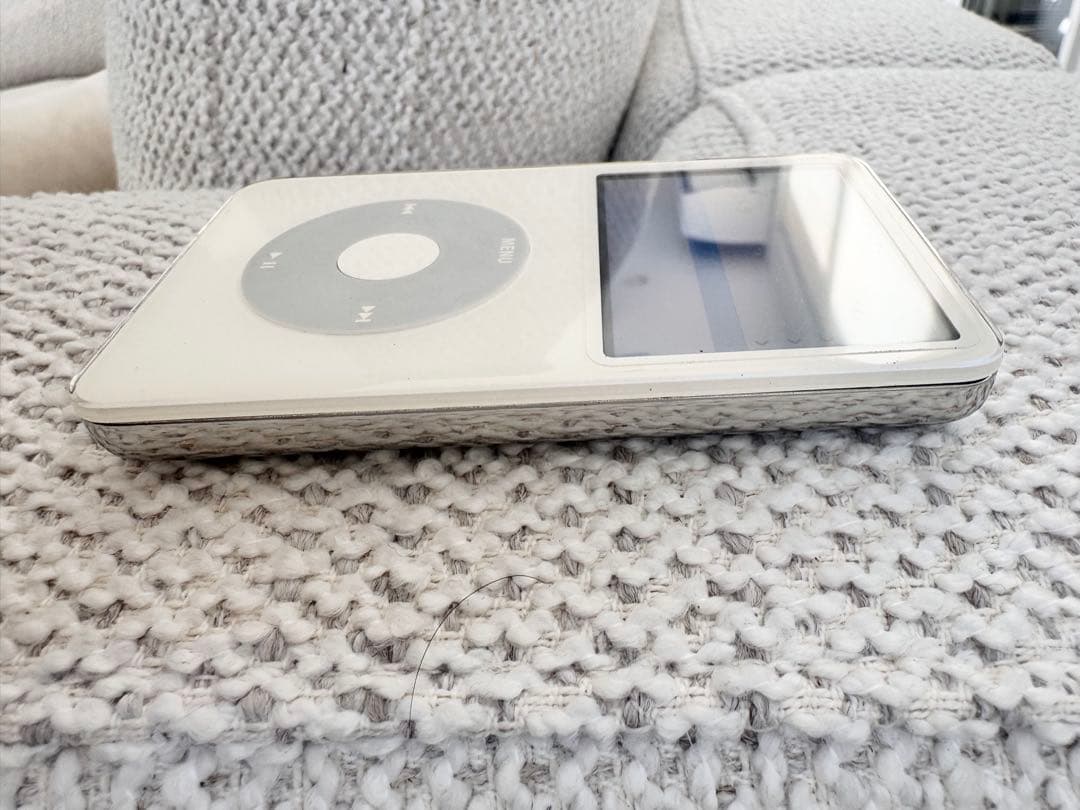 極美品 iPod Classic 5世代 MJ003 30GB新品バッテリー