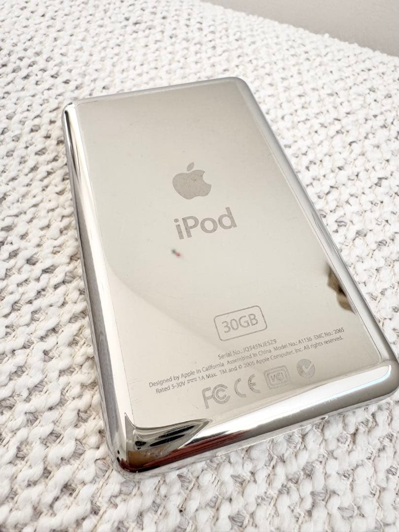 極美品 iPod Classic 5世代 MJ003 30GB新品バッテリー