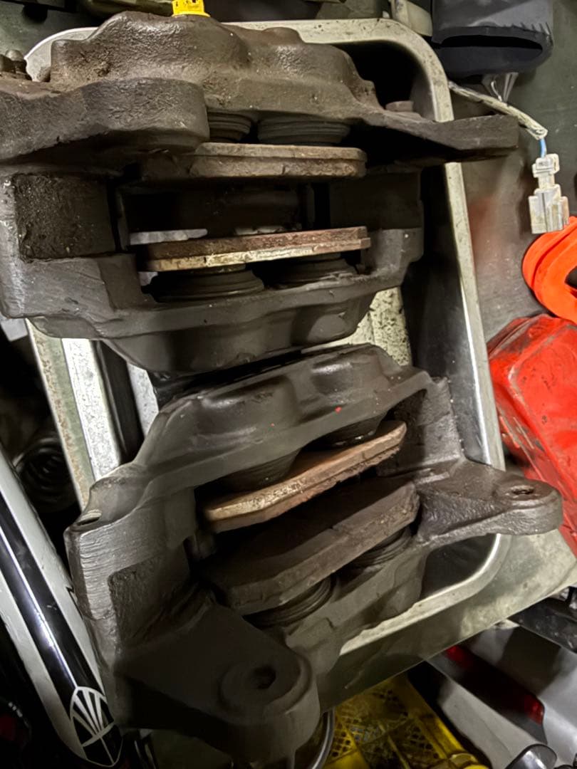 GDB GDA GC8 ブレーキキャリパー